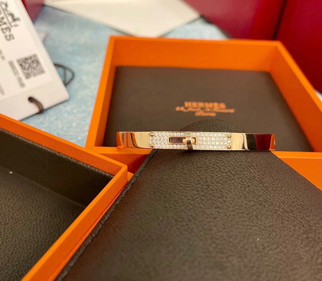 18K Kelly Small Model Diamond Hermes Bracelet