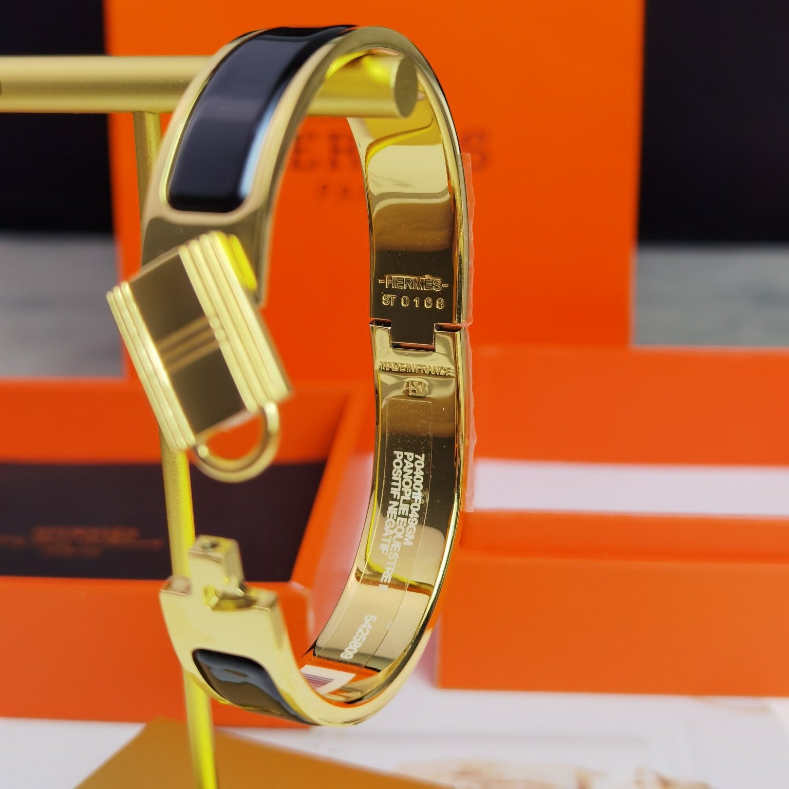18K Clic Cadenas Black Hermes Bracelet