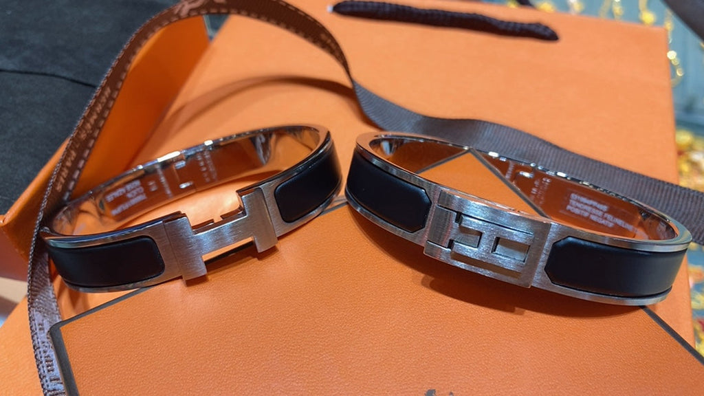 18K Jet Black Hermes Bracelet