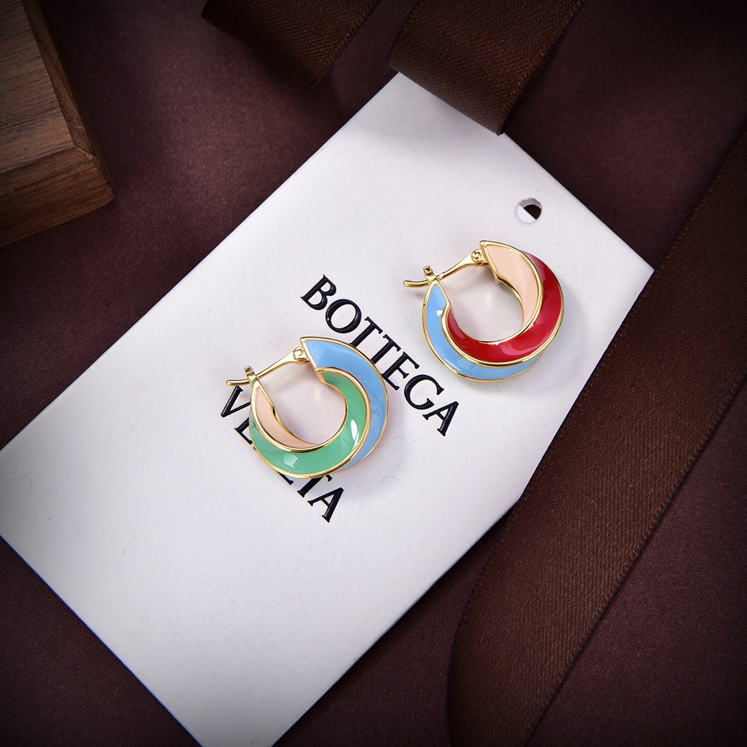 18K BVLGARI Twist Hoop Earrings